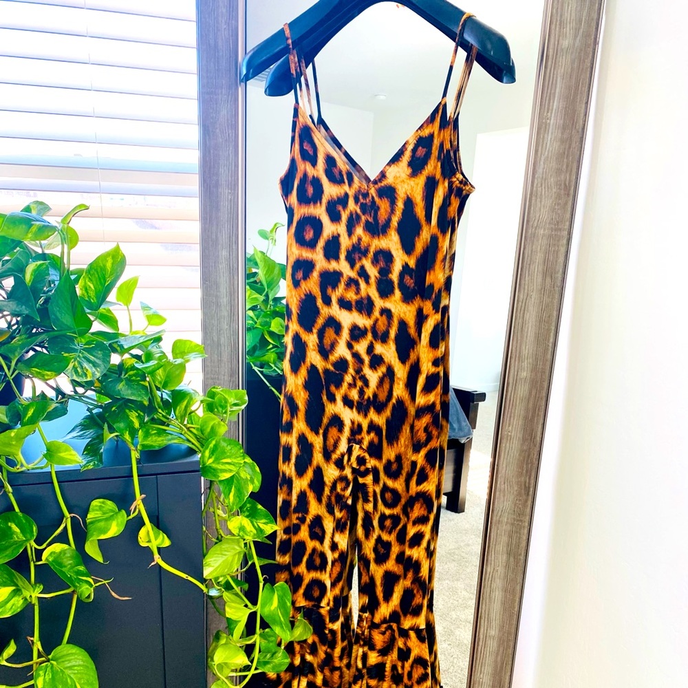 Sexy Cheetah Print Jumpsuit
